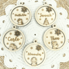 Personalisierter Weihnachtsanhänger mit Namen – Christbaumschmuck Holz, Geschenkanhänger Weihnachten, personalisierte Deko Kinder und Familie - Bild 1