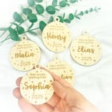 Christbaumkugel personalisiert - Mein erstes Weihnachten - Weihnachtsbaumanhänger aus Holz - Weihnachtsbaumschmuck - Weihnachtsbaumkugel – Ansicht 7