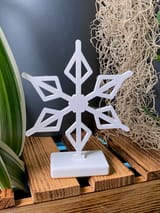 Schneeflocken-Aufsteller in Blütenform – STL & 3MF für den 3D-Druck – Ansicht 3