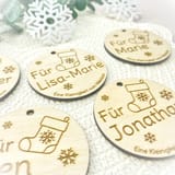 Nikolaus Geschenkanhänger personalisiert – Holzanhänger mit Name – Weihnachtsgeschenk Kinder – Geschenkidee Nikolaustag – Ansicht 6