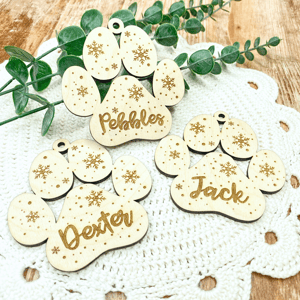 Christbaumkugel Pfote Hund Katze – Weihnachtsornament Haustier Holz Anhänger mit Name personalisiert