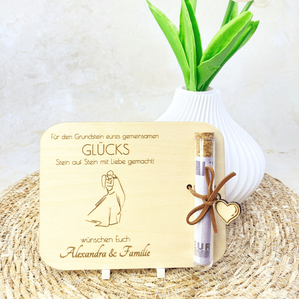 Geldgeschenk zur Hochzeit mit Reagenzglas & Gravur | Personalisierte Holzkarte