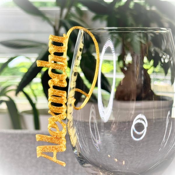 Glasmarkierer Tischkarte zum Einhängen Namensschild Personalisierter Glasanhänger Hochzeit Geburtstag Taufe Einschulung Platzkarte