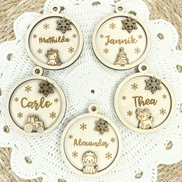 Personalisierter Weihnachtsanhänger mit Namen – Christbaumschmuck Holz, Geschenkanhänger Weihnachten, personalisierte Deko Kinder und Familie