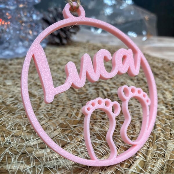 Geschenkanhänger mit Babyfüßen: Personalisierte 3D-Geschenkdeko zur Geburt - Einzigartige Baby Shower Dekoration &amp; Erinnerungen