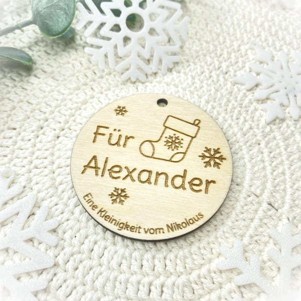Nikolaus Geschenk personalisiert – Holzanhänger mit Name – Kleine Aufmerksamkeit – Weihnachtsgeschenk Kinder – Geschenkidee Nikolaustag