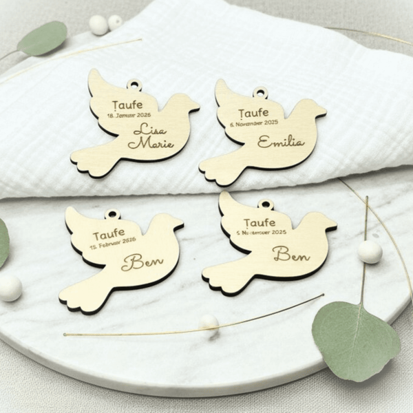 Anhänger personalisiert zur Taufe, Kommunion oder Konfirmation mit Name und Datum – Erinnerungsgeschenk