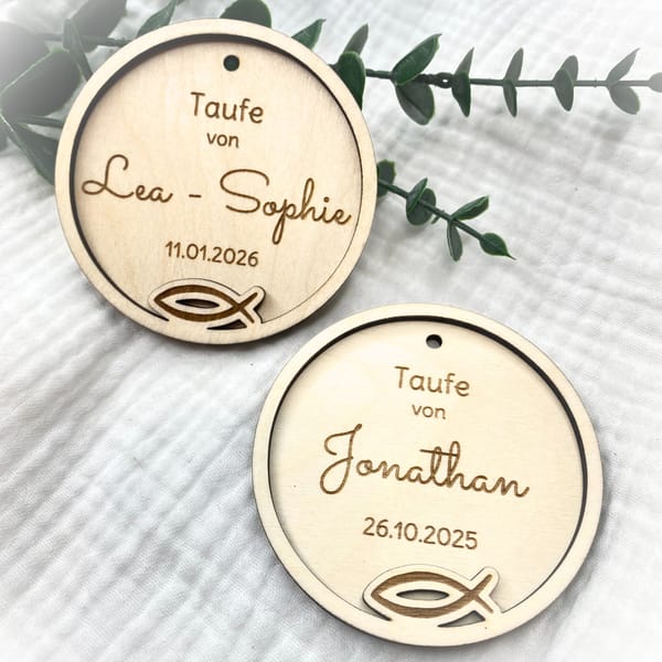 Personalisierte Holzschild Taufe mit Name und Datum – Erinnerungsstück Ichthys Fisch – Geschenkidee für Paten & Familie