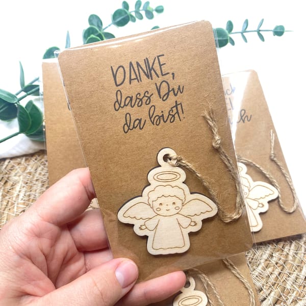 Schutzengel Anhänger aus Holz mit Spruchkarte – Engel Geschenk zur Taufe, Kommunion, Konfirmation oder als Dankeschön