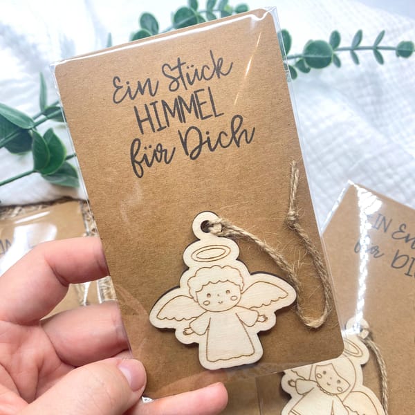 Schutzengel Anhänger aus Holz mit Spruchkarte – Engel Geschenk zur Taufe, Kommunion, Konfirmation oder als Dankeschön
