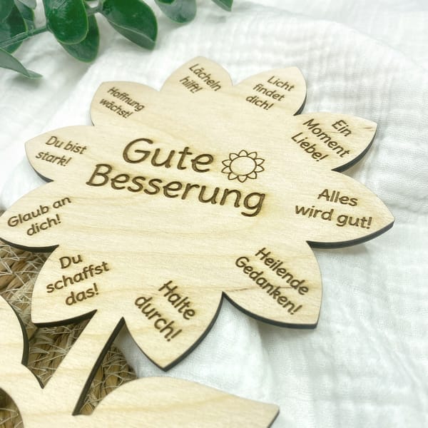 Blumenstecker Gute Besserung aus Holz – personalisierbar – Genesungsgeschenk Pflanze – Aufmunterung Geschenk – Holzstecker Genesungsgruß