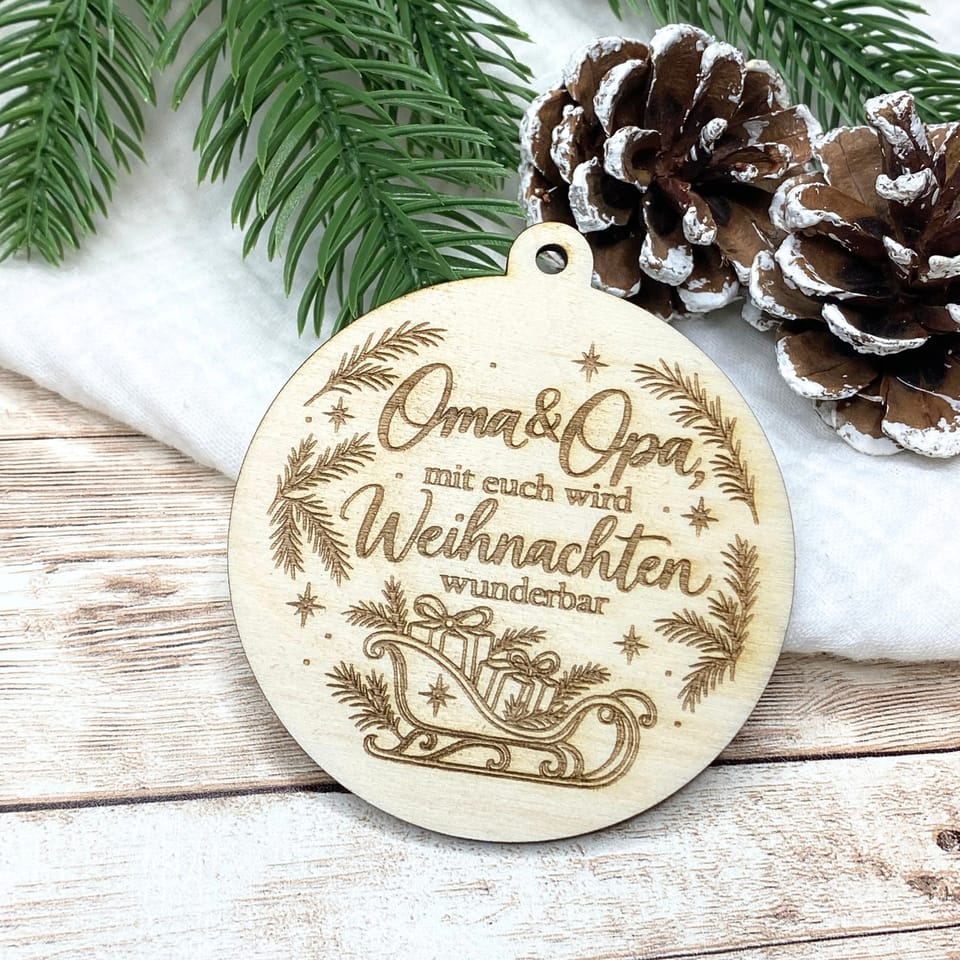 Christbaumschmuck aus Holz – Schlitten mit Familienspruch