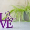 Stilvolle Wohnzimmer Dekoration LOVE HUND - Liebevolle Dekorationsidee Geschenkidee für Hundeliebhaber, für dein Zuhause - Bild 2